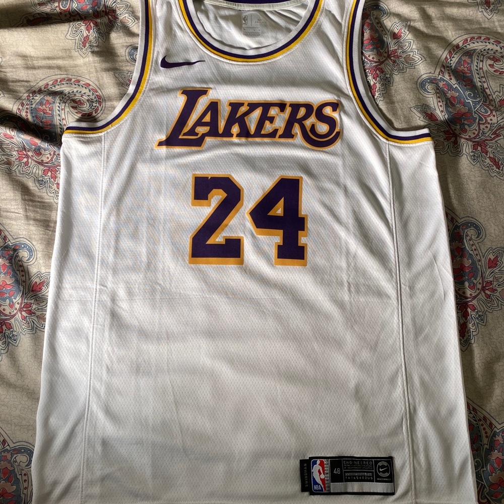 Kobe Bryant White Lakers Swingsman Jersey - NEW!!